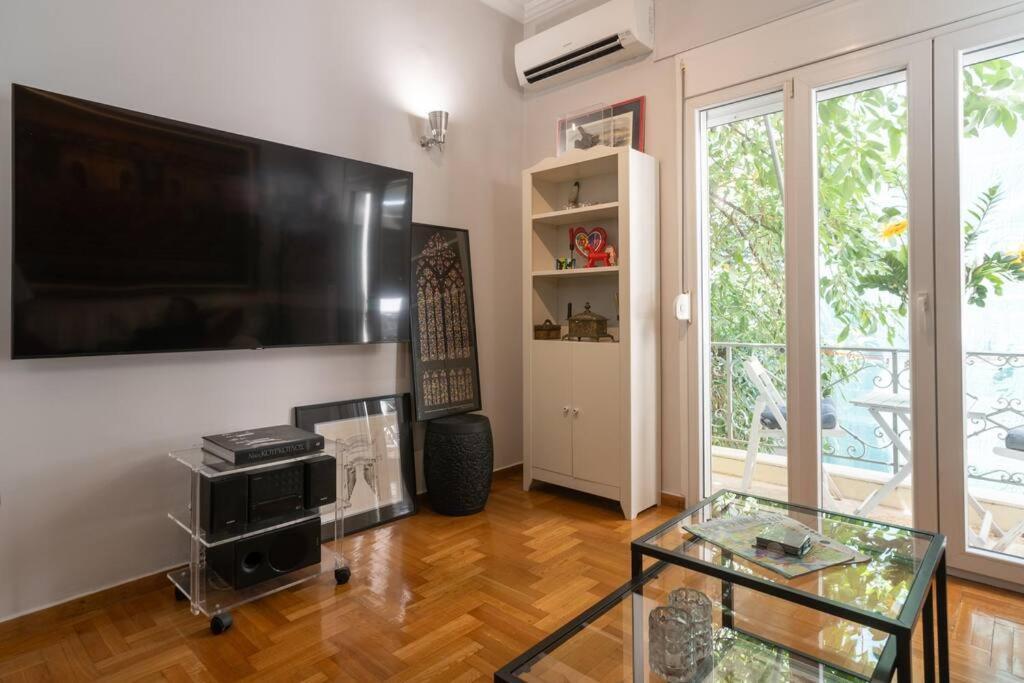 Ferienwohnung Chic N Central Apt In Kolonaki Athen Exterior foto