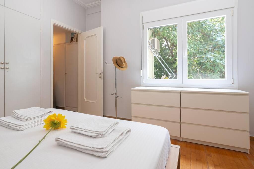 Ferienwohnung Chic N Central Apt In Kolonaki Athen Exterior foto